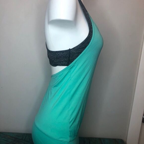 Victoria’s Secret Green tank top  built in bra Size XS - Picture 4 of 8